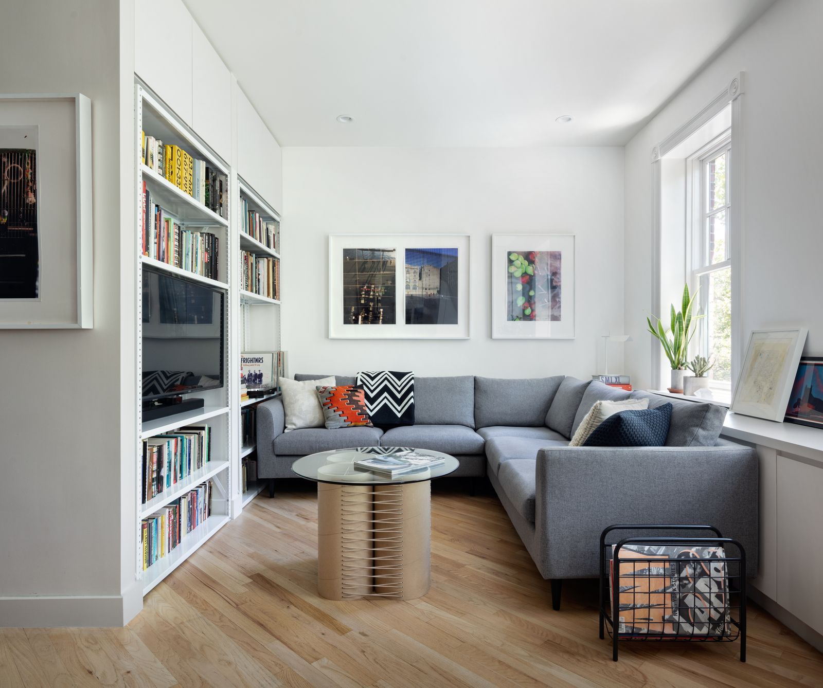 cluttered-small-living-room-showing-common-small-space-decorating