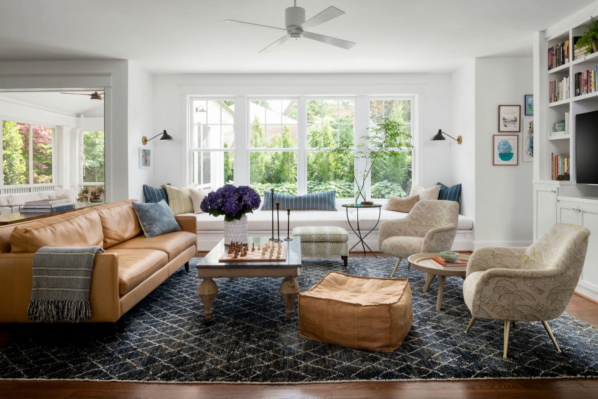 organized-calm-home-interior-with-minimal-clutter-and-soft-natural-light.